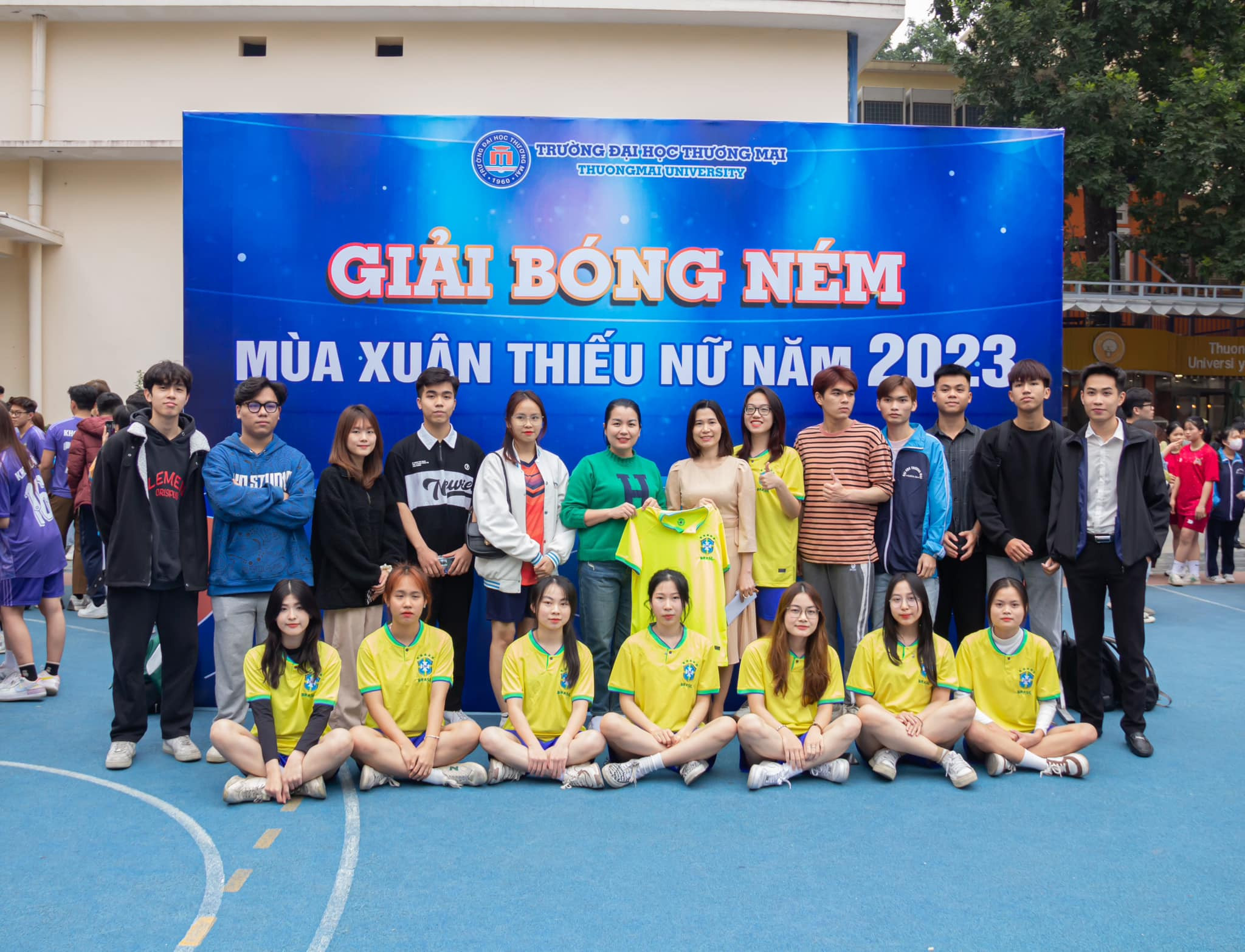 KHAI MẠC GIẢI BÓNG NÉM “MÙA XUÂN THIẾU NỮ”