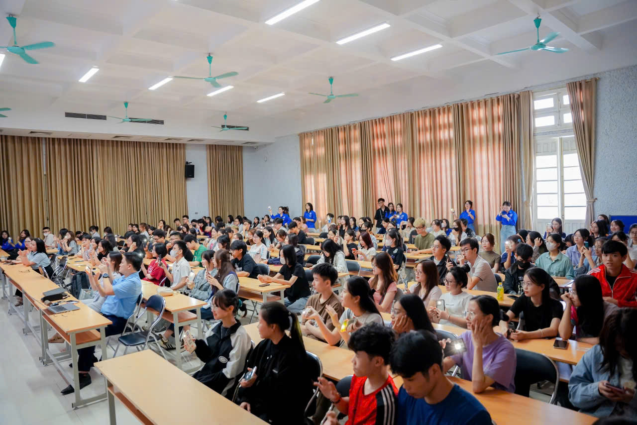 GẶP MẶT TÂN SINH VIÊN K60 KHOA KINH TẾ