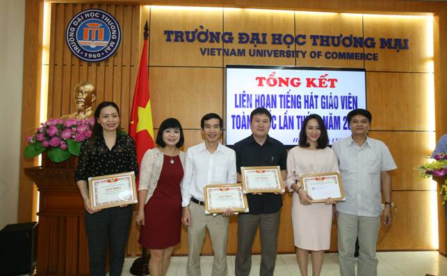 Trường đại học Thương mại Tham gia Liên hoan tiếng hát giáo viên toàn quốc lần thứ IV  ngành giáo dục và đào tạo, năm 2016